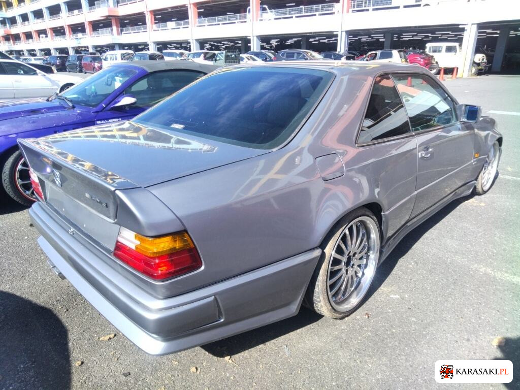 AMG Medium Class 1990 from a Japanese auction