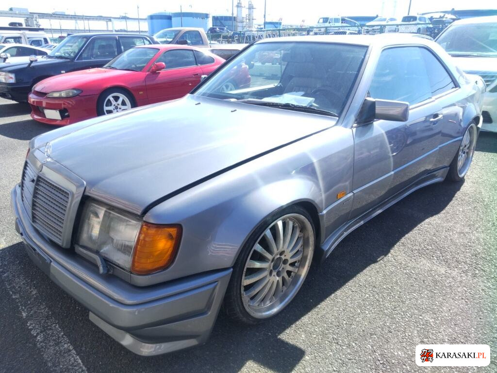 AMG Medium Class 1990 from a Japanese auction