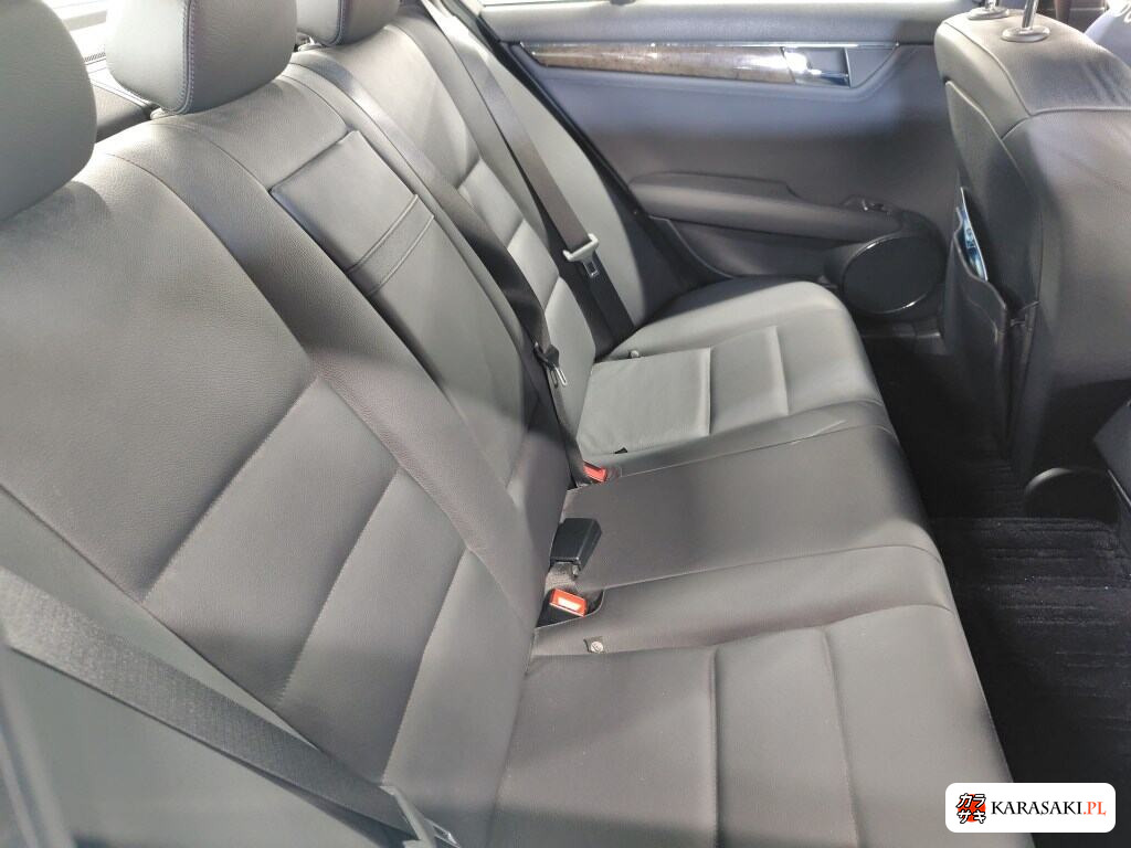 Mercedes-Benz C-Class 2009 з японського аукціону
