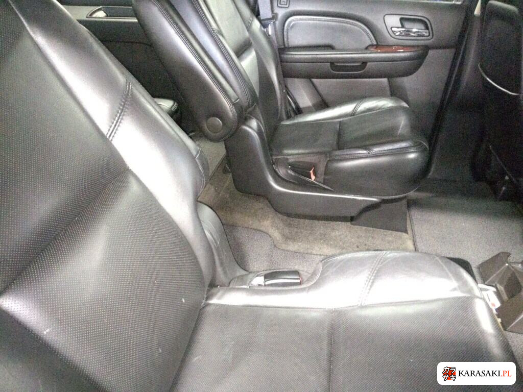 Cadillac Escalade 2011 z aukcji japońskiej