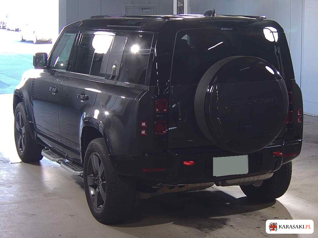 Land Rover Defender 2022 z aukcji japońskiej