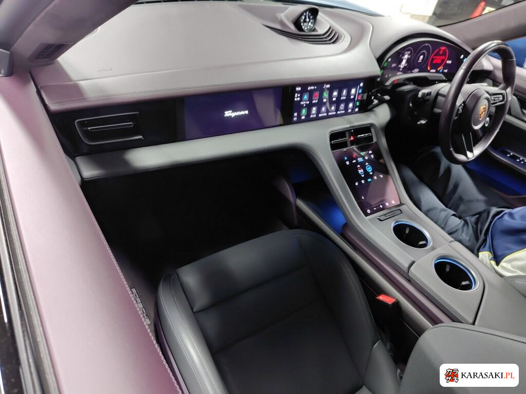 Porsche Taycan 2024 z aukcji japońskiej
