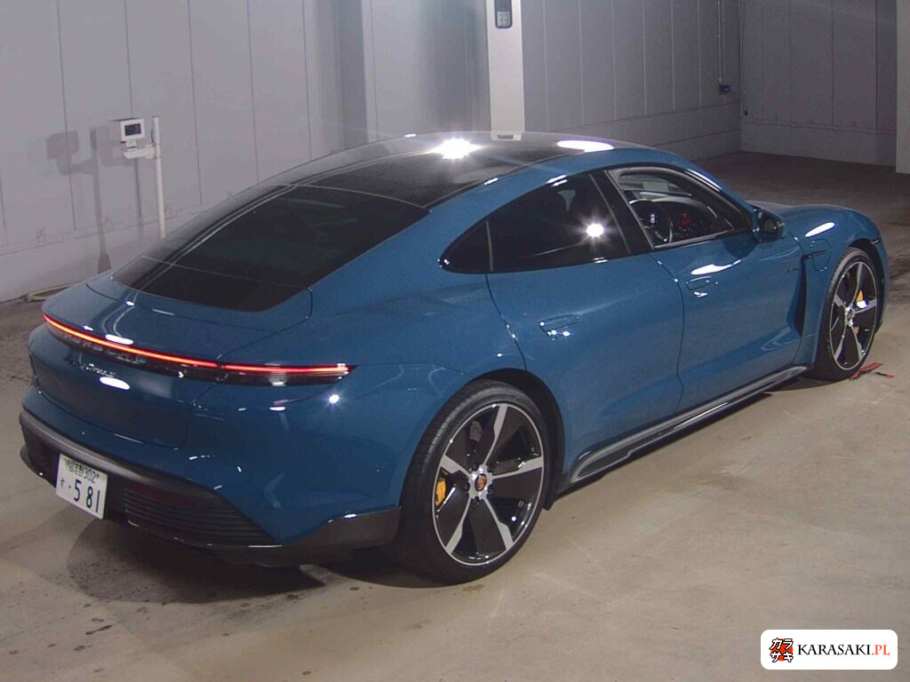 Porsche Taycan 2024 z aukcji japońskiej