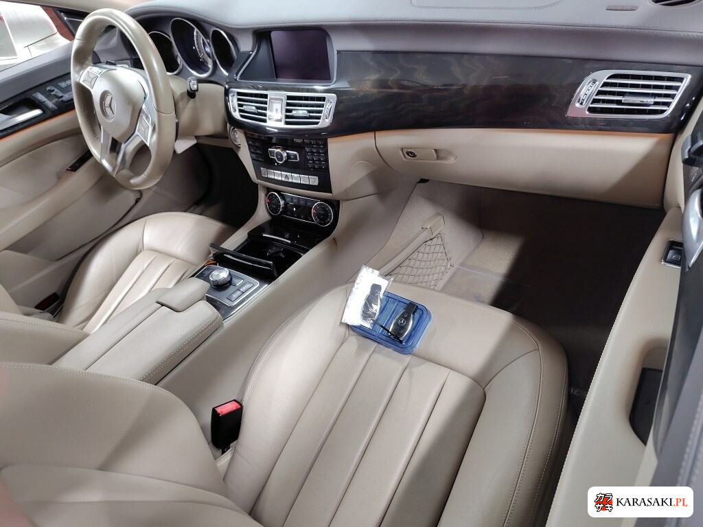 Mercedes-Benz CLS-Class Shooting Brake 2013 z aukcji japońskiej