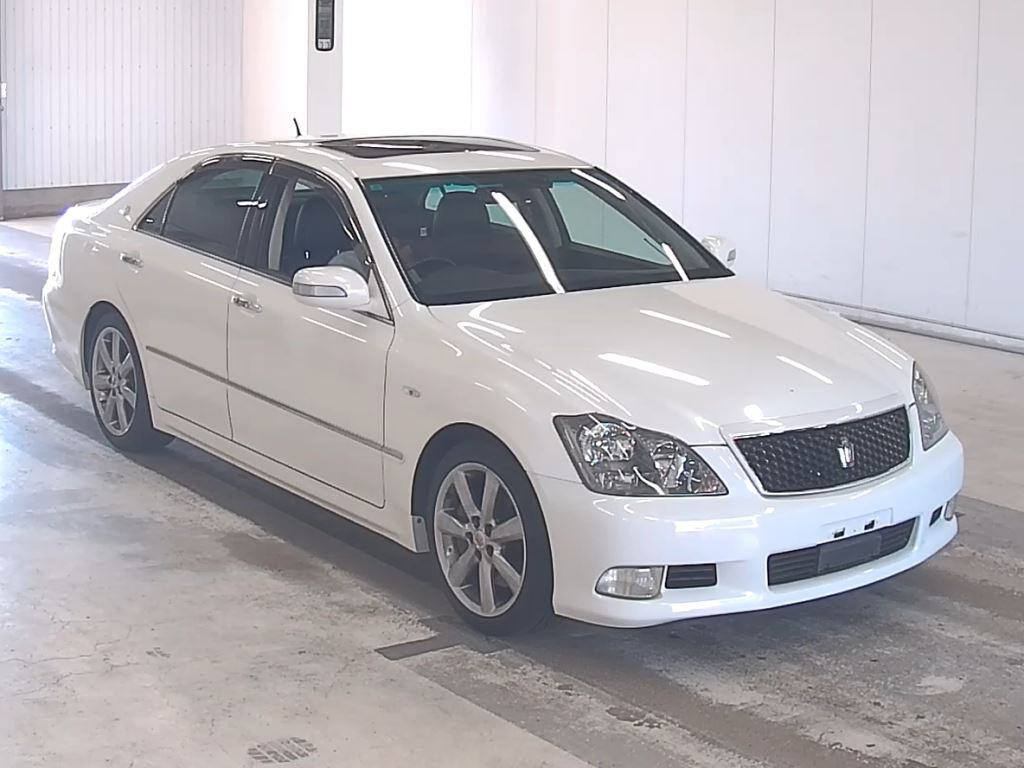 Toyota Crown 2007 z aukcji japońskiej