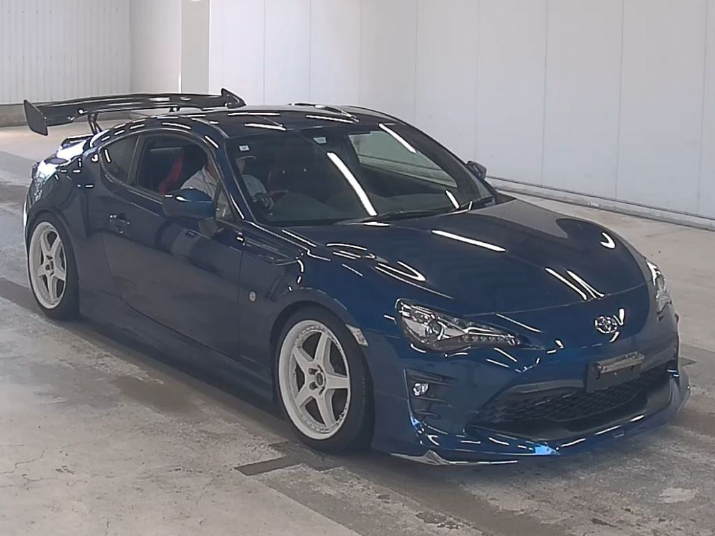 Toyota 86 2017 z aukcji japońskiej