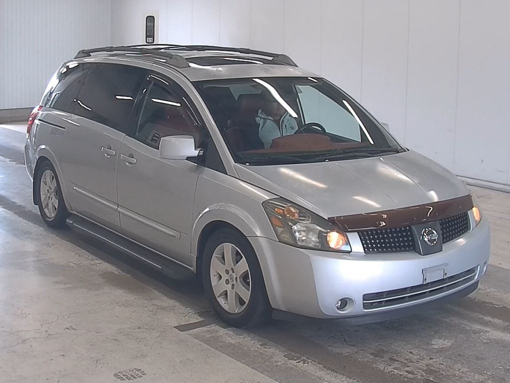 America Nissan Quest 2005 z aukcji japońskiej