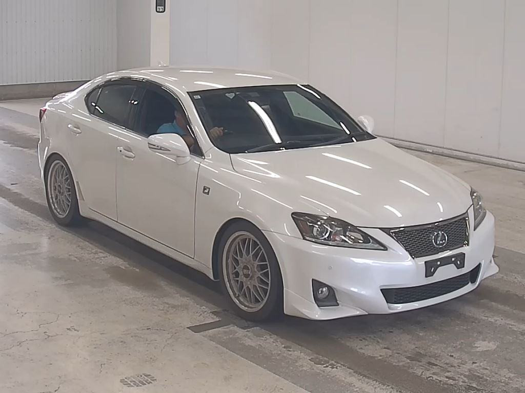 Lexus Is 2011 z aukcji japońskiej
