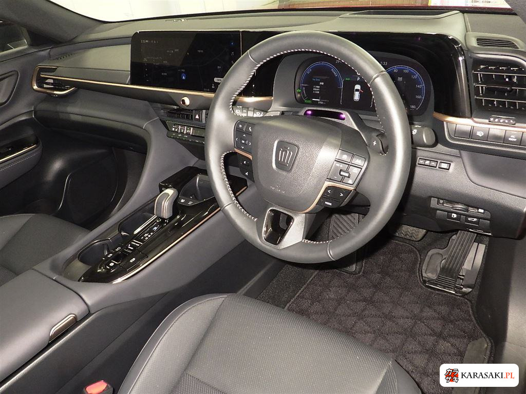 2025 Toyota Crown Estate 5D 4WD Z(hev) 5