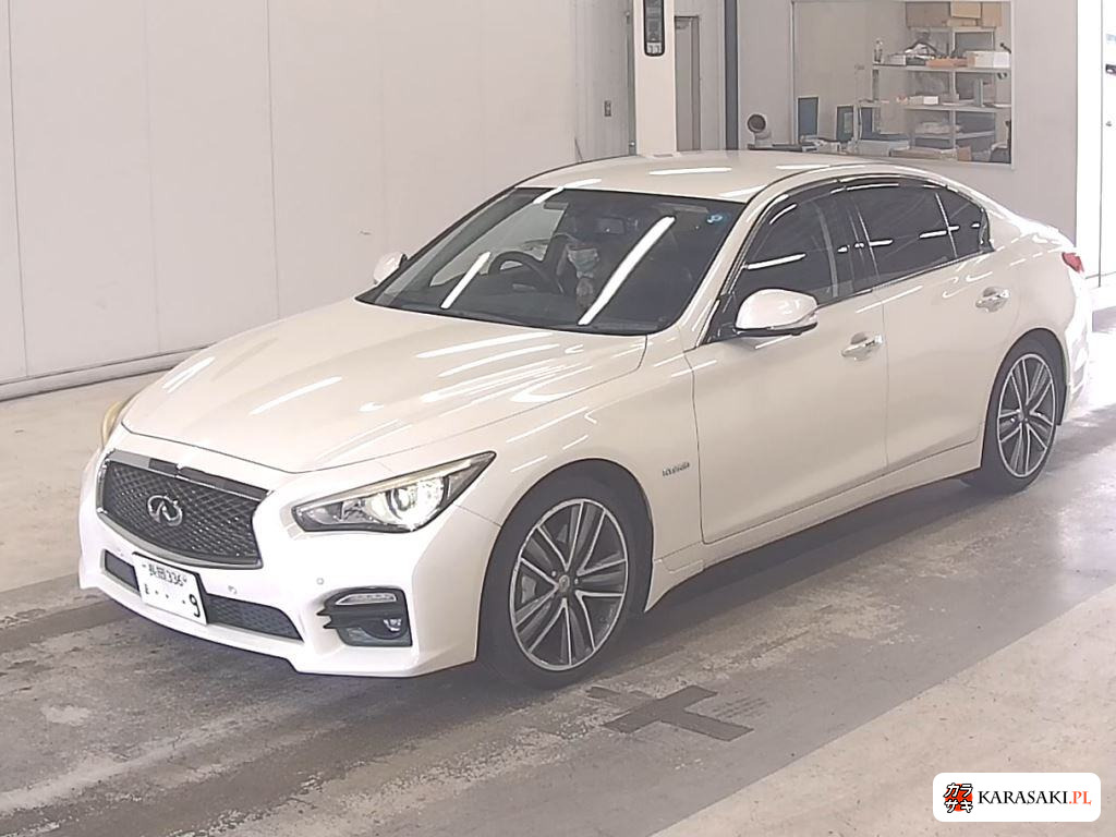 Nissan Skyline 2016 z aukcji japońskiej