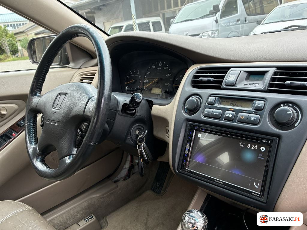 2005 America Honda Accord Base Grade 12
