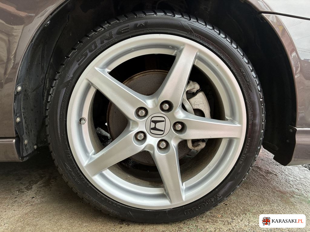 2005 America Honda Accord Base Grade 9
