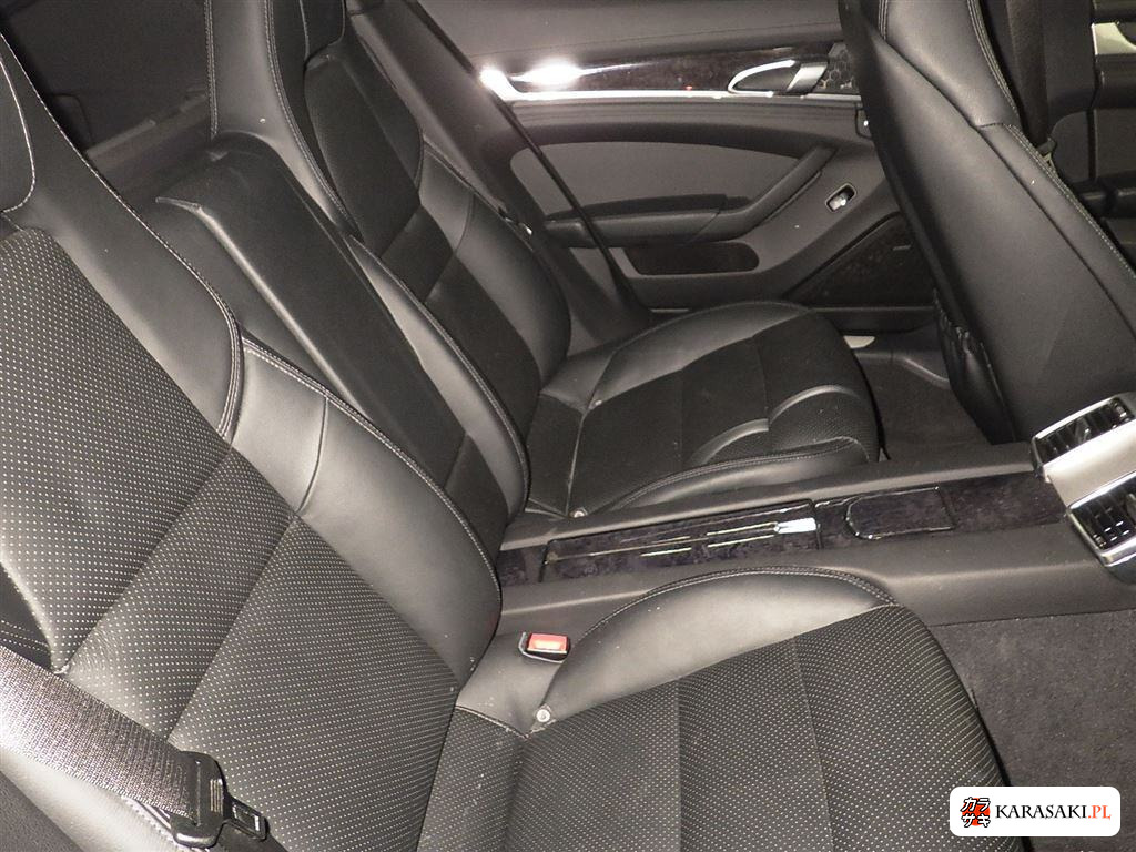 2016 Porsche Panamera 5D Edition 6