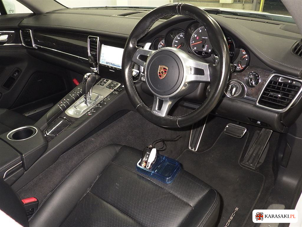 2016 Porsche Panamera 5D Edition 5