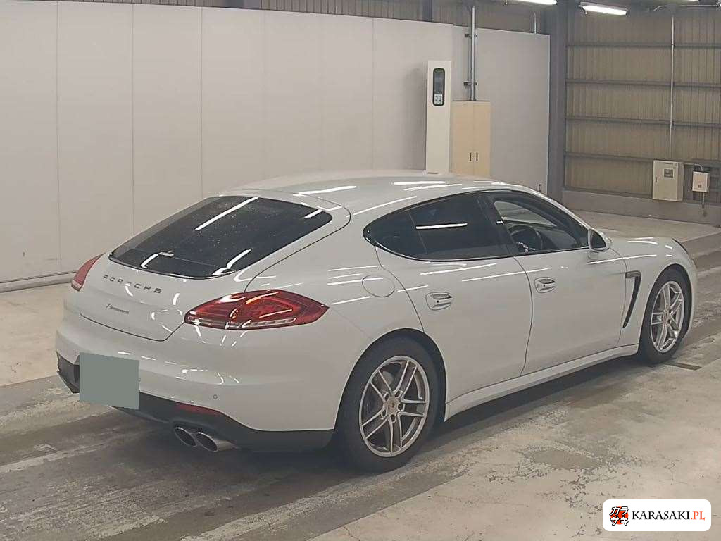 2016 Porsche Panamera 5D Edition 4