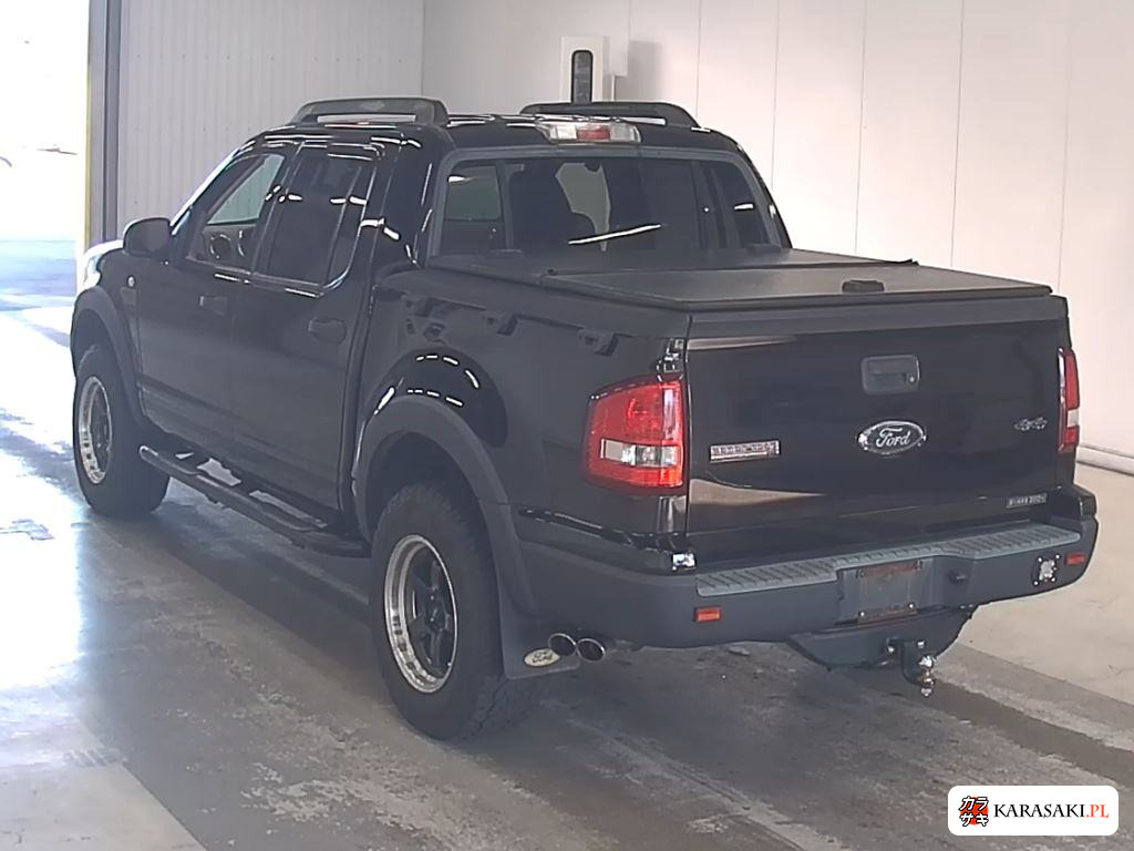 2010 Ford Explorer Sport Trac 4WD XLT 2