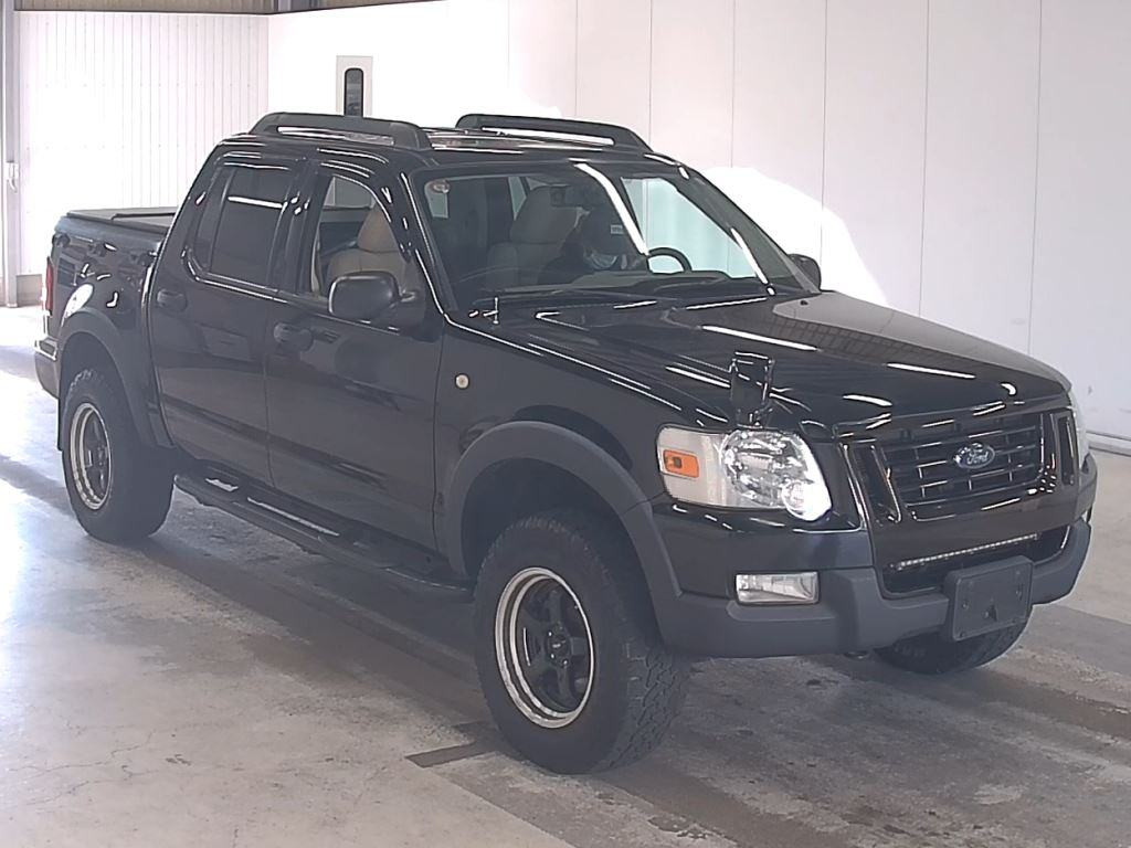 Ford Explorer Sport Trac 2010 z aukcji japońskiej