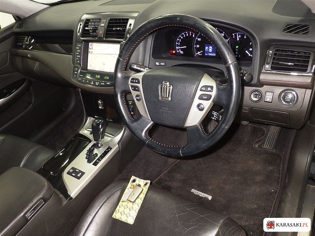 2012 Toyota Crown 4D 4WD 5