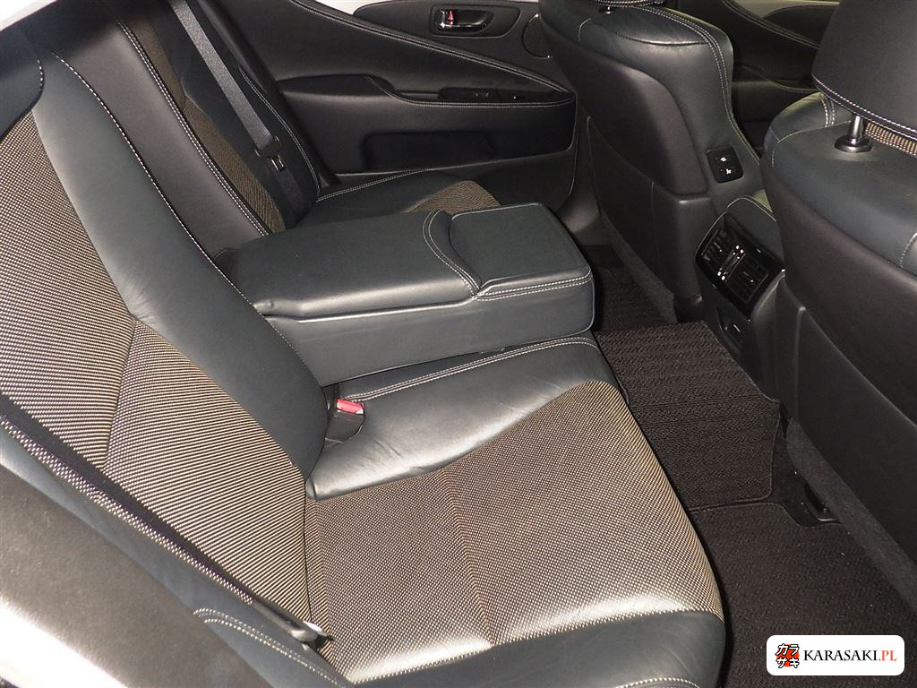 Lexus LS 2016 z aukcji japońskiej