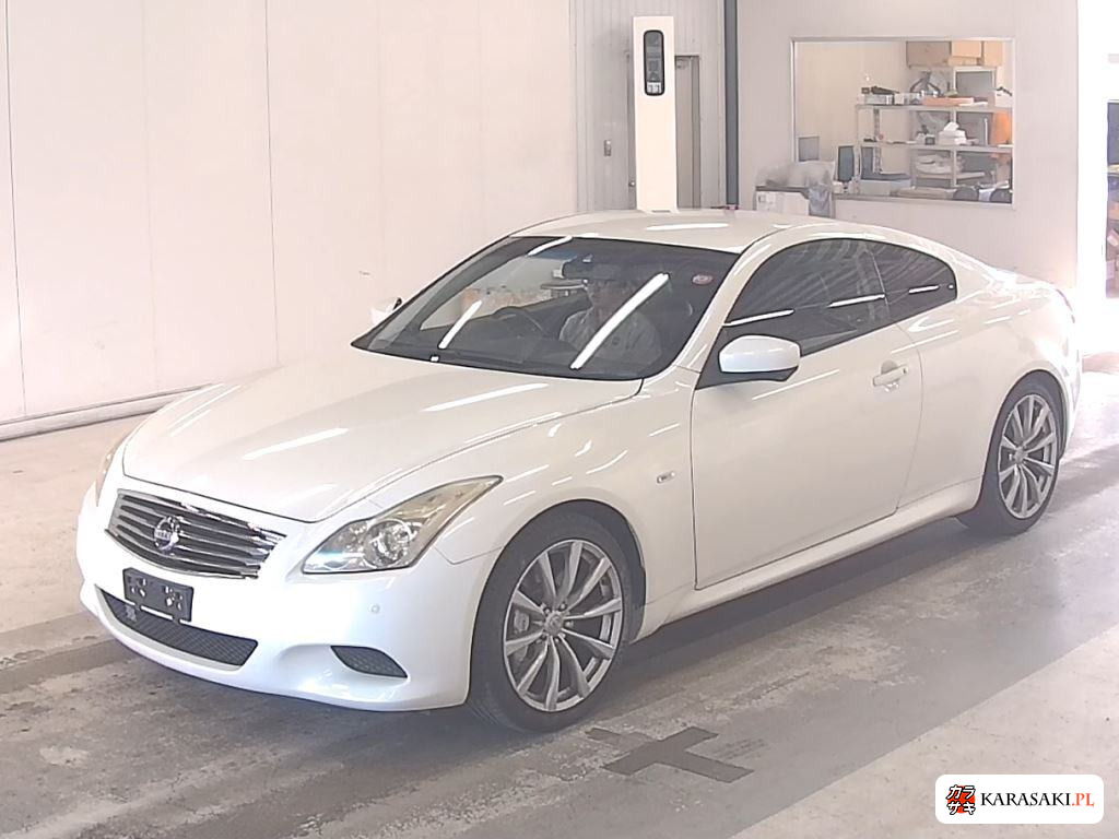 Nissan Skyline 2012 z aukcji japońskiej