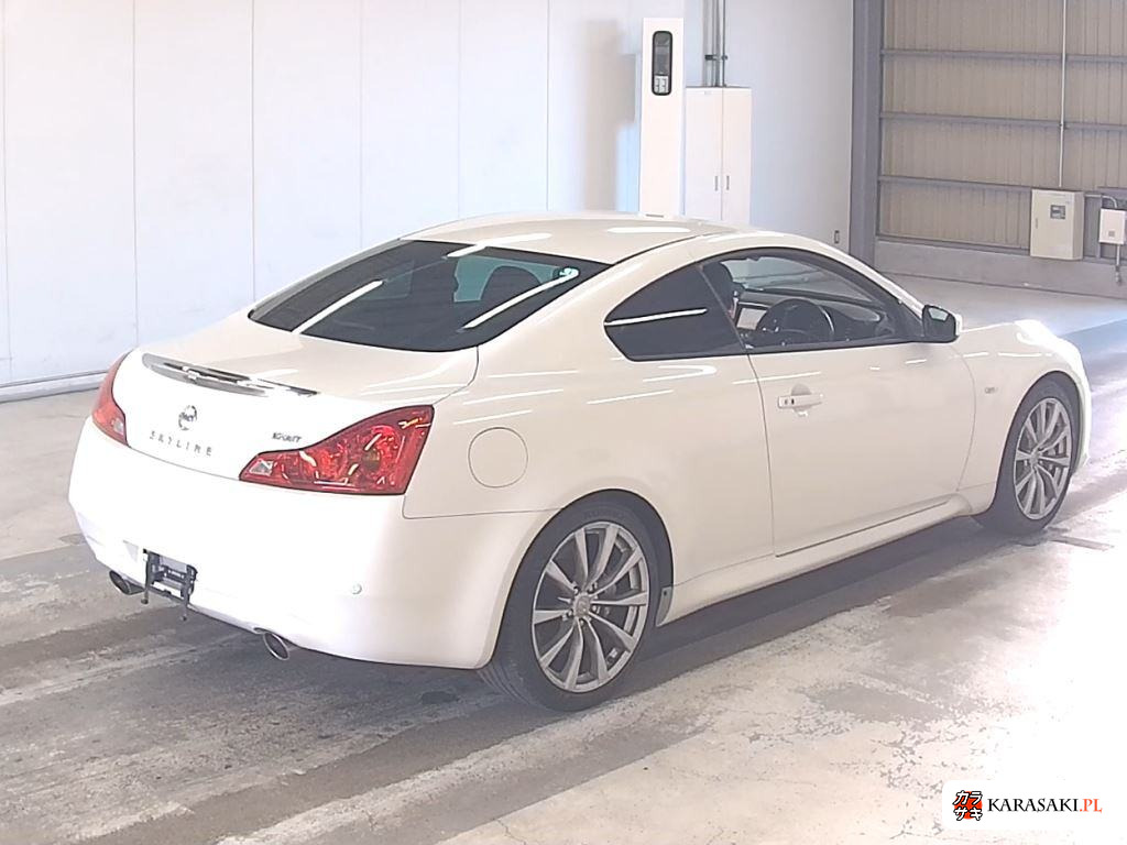 Nissan Skyline 2012 z aukcji japońskiej
