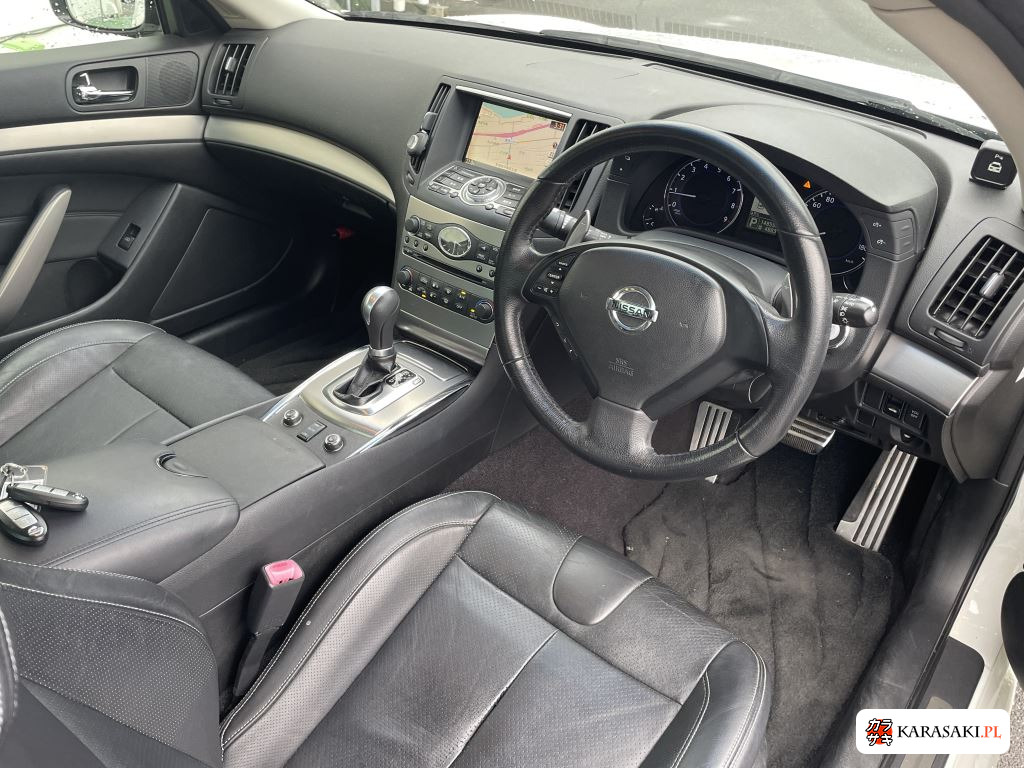 Nissan Skyline 2012 z aukcji japońskiej