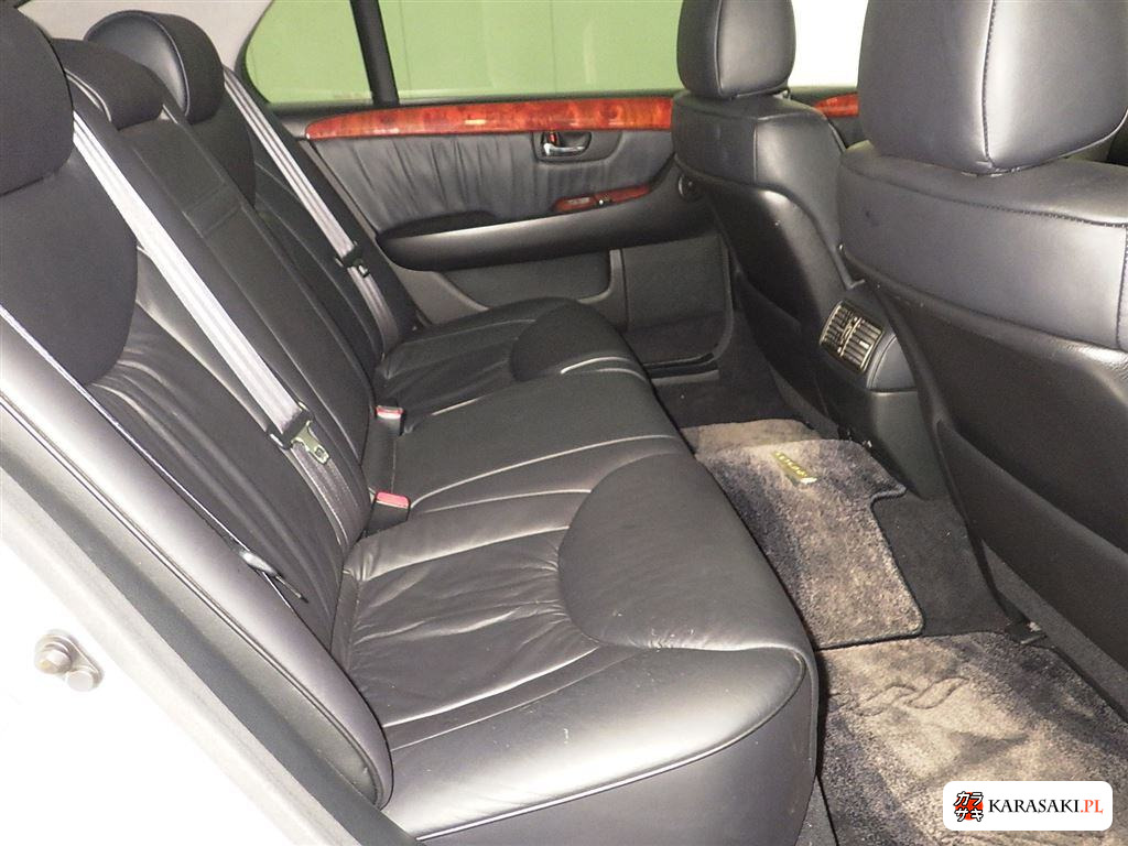 Toyota Celsior 2005 z aukcji japońskiej