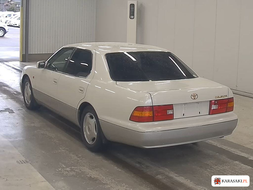 Toyota Celsior 1997 z aukcji japońskiej