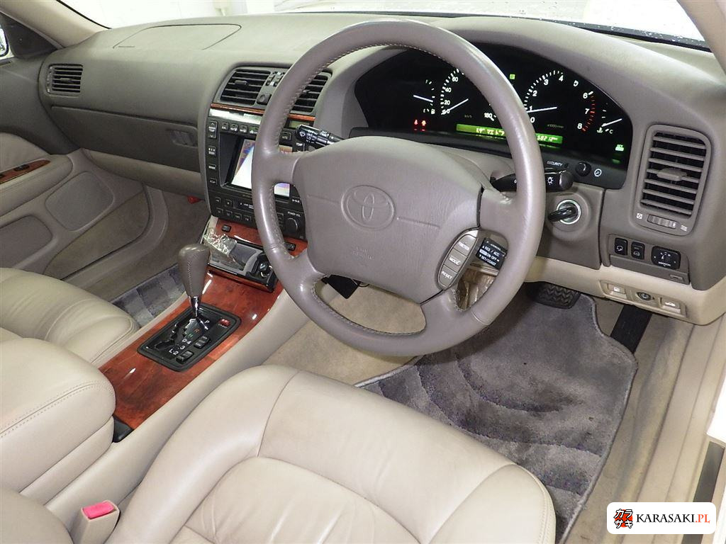 Toyota Celsior 1997 z aukcji japońskiej