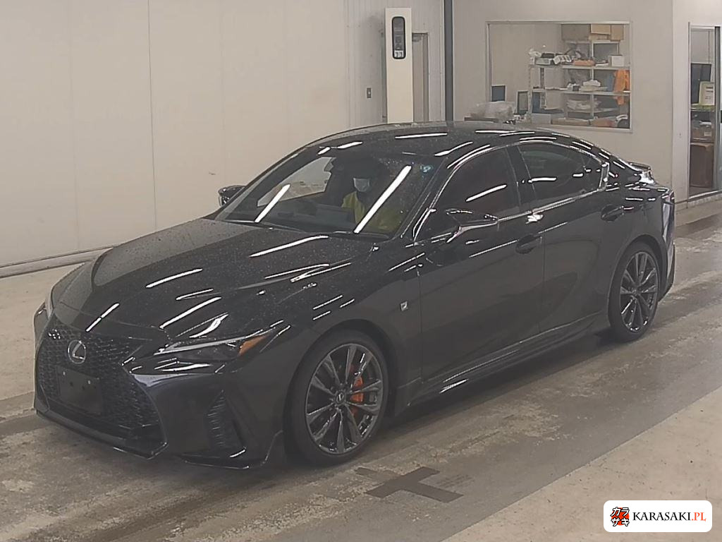 Lexus Is 2024 z aukcji japońskiej
