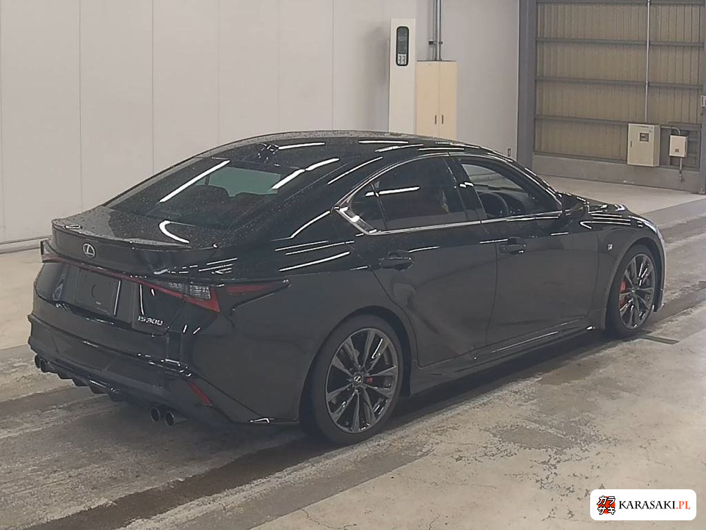 Lexus Is 2024 z aukcji japońskiej