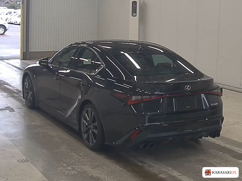 Lexus Is 2024 z aukcji japońskiej