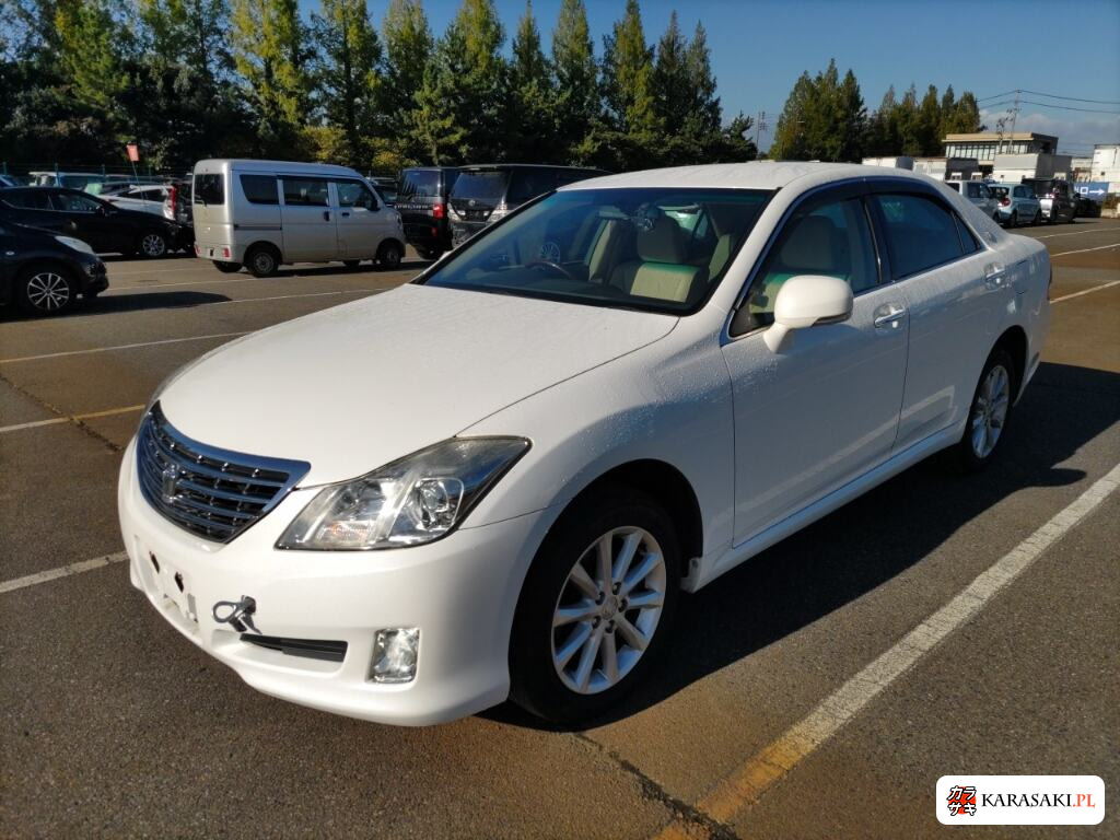 Toyota Crown 2009 z aukcji japońskiej