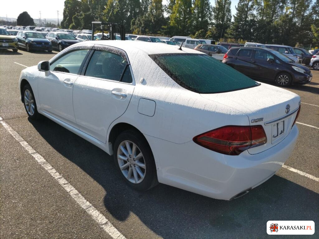 Toyota Crown 2009 z aukcji japońskiej