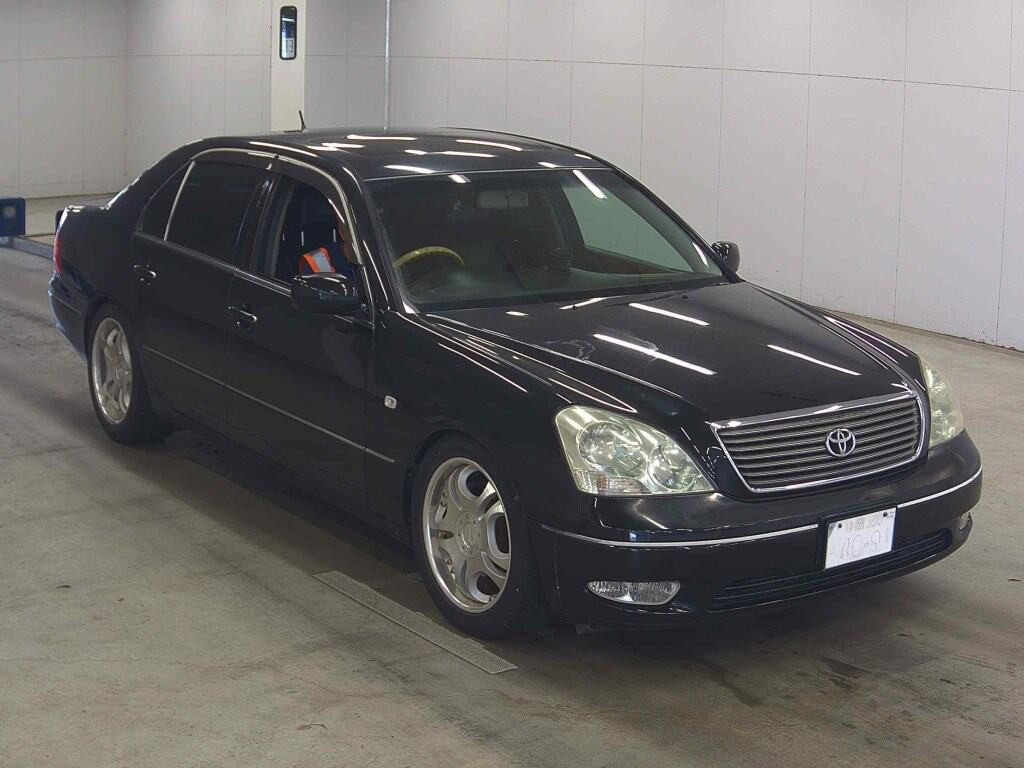 Toyota Celsior 2001 z aukcji japońskiej