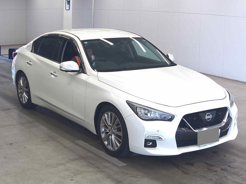 Nissan Skyline 2020 z aukcji japońskiej