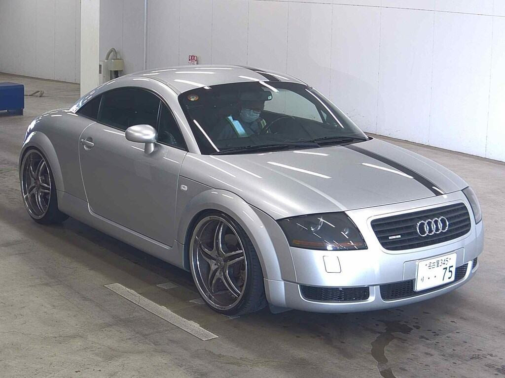 Audi TT Coupe 1999 z aukcji japońskiej