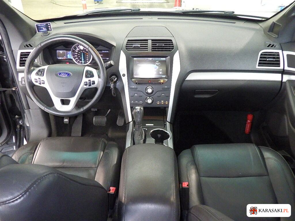 Ford Explorer 2015 z aukcji japońskiej