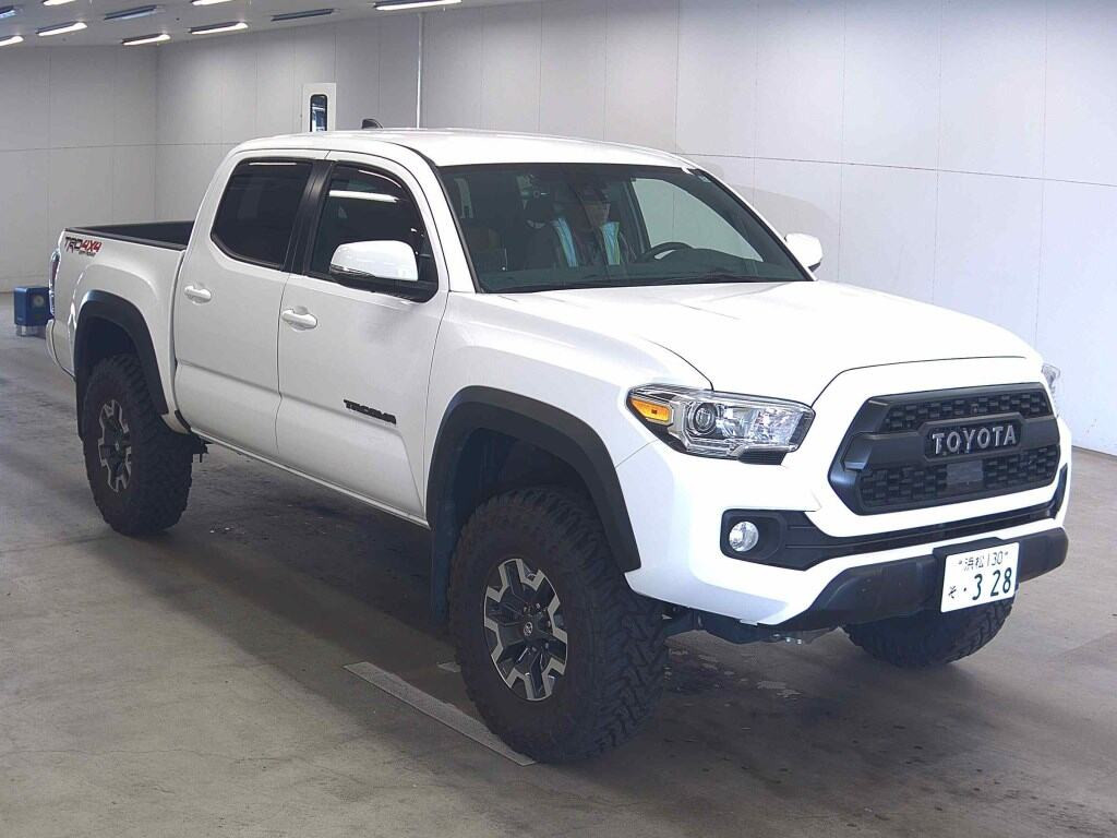 America Toyota Tacoma 2022 z aukcji japońskiej