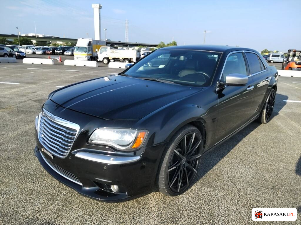 Chrysler 300 2016 z aukcji japońskiej