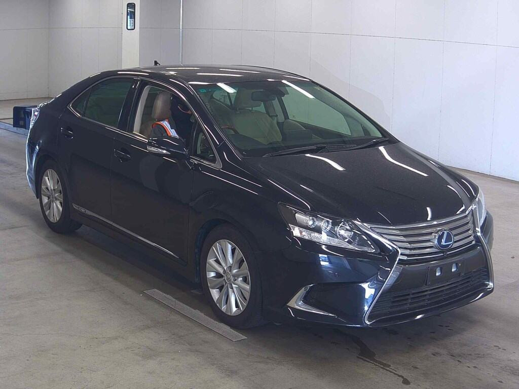 Lexus HS 2013 z aukcji japońskiej