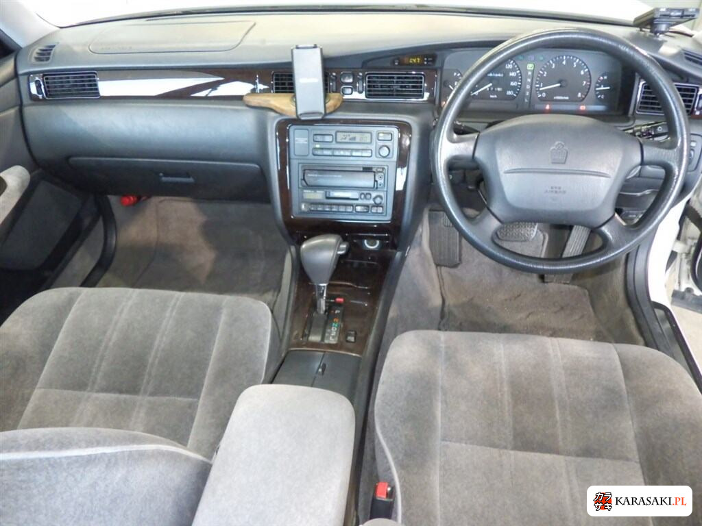 Toyota Crown 1997 z aukcji japońskiej