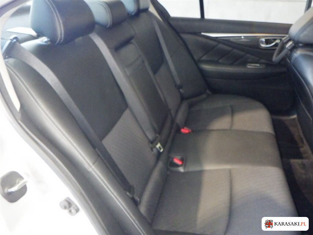 Nissan Skyline 2014 z aukcji japońskiej