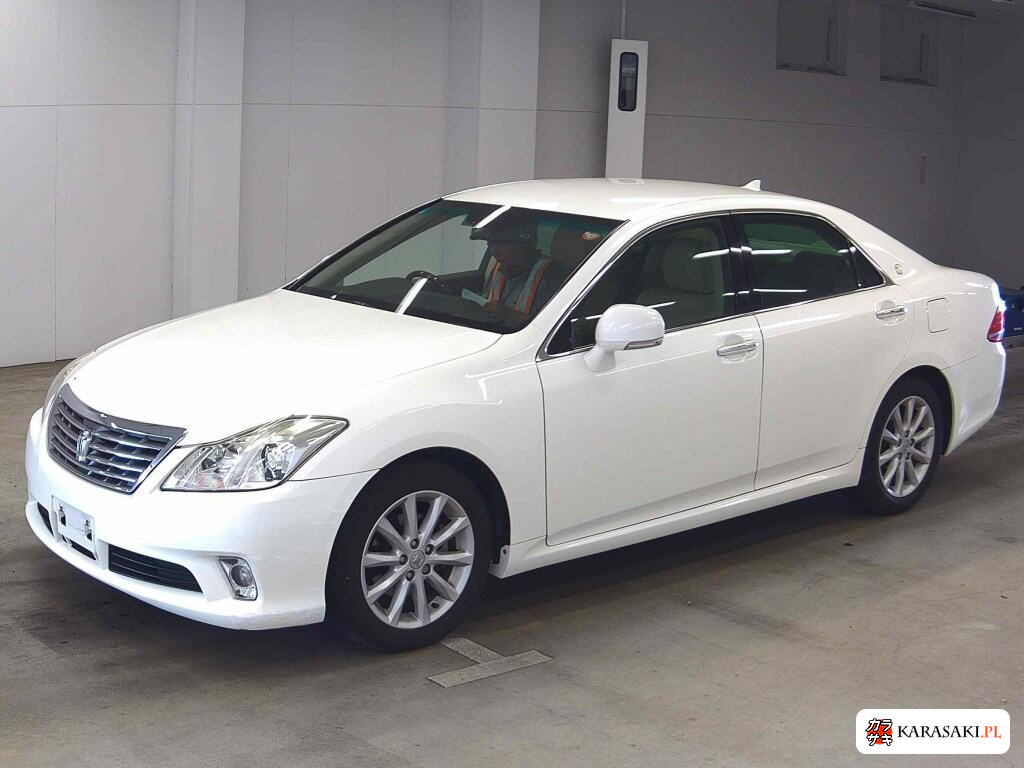 Toyota Crown 2011 z aukcji japońskiej
