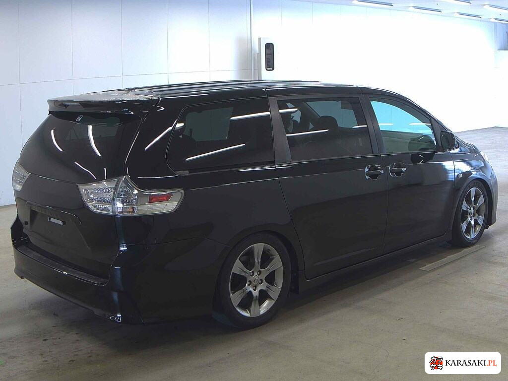 America Toyota Sienna 2014 z aukcji japońskiej