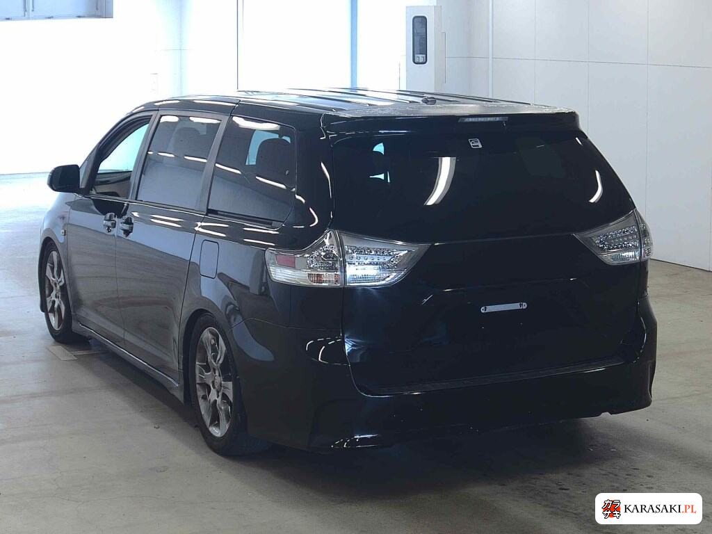 America Toyota Sienna 2014 z aukcji japońskiej