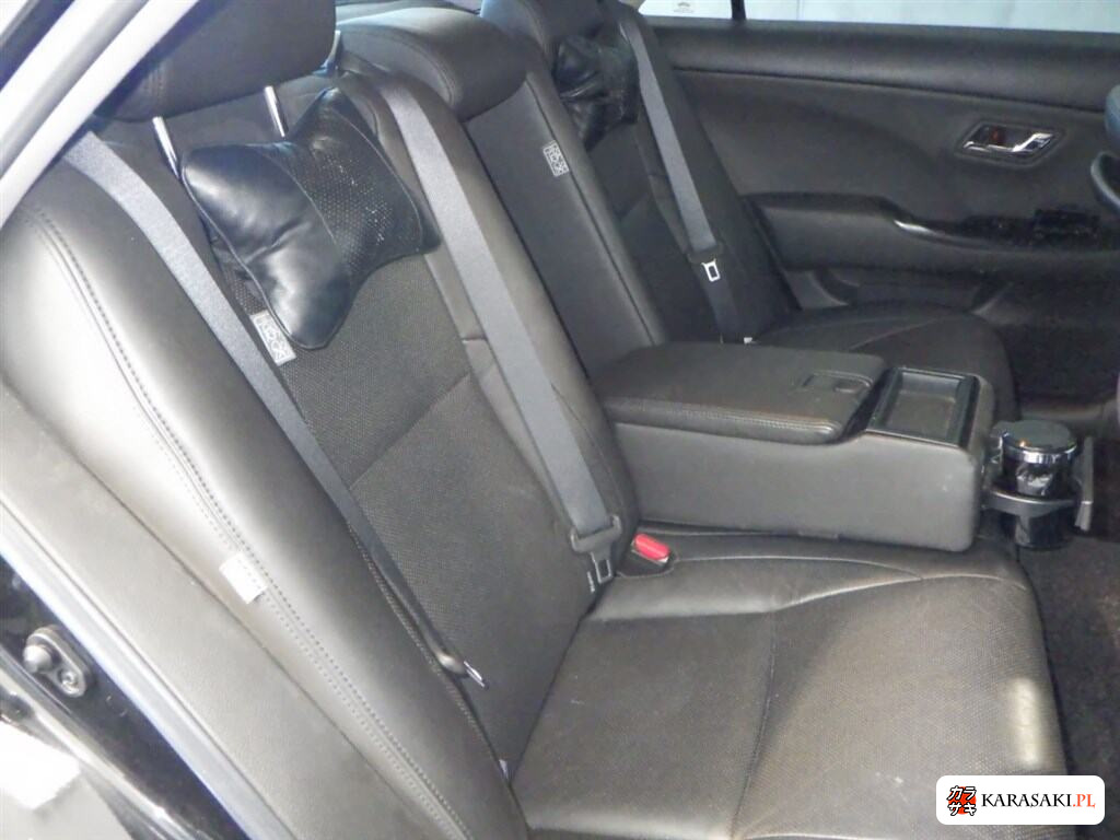 Toyota Crown 2008 z aukcji japońskiej
