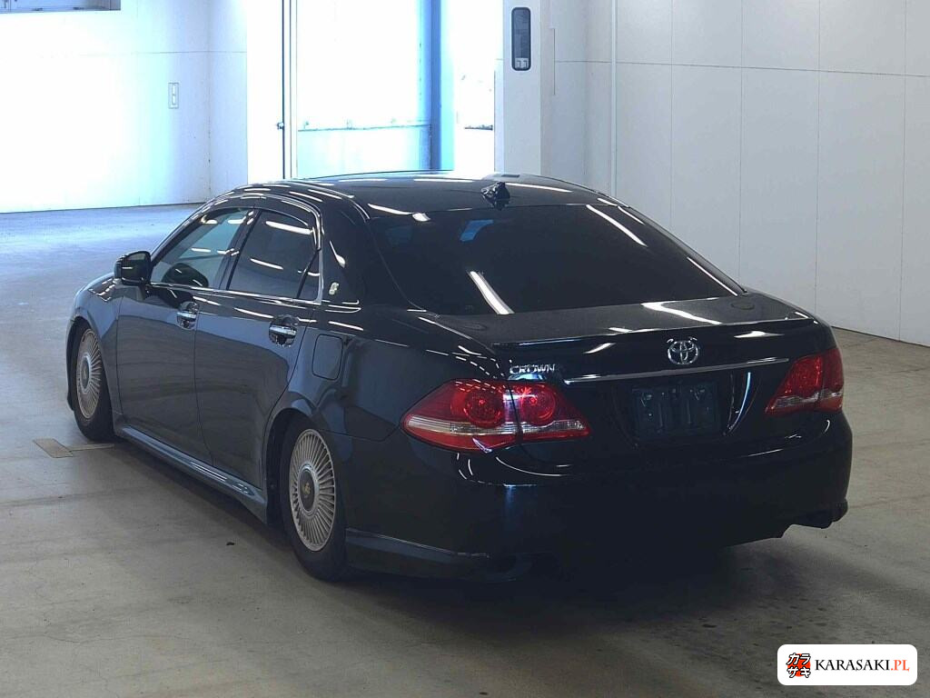 Toyota Crown 2008 z aukcji japońskiej