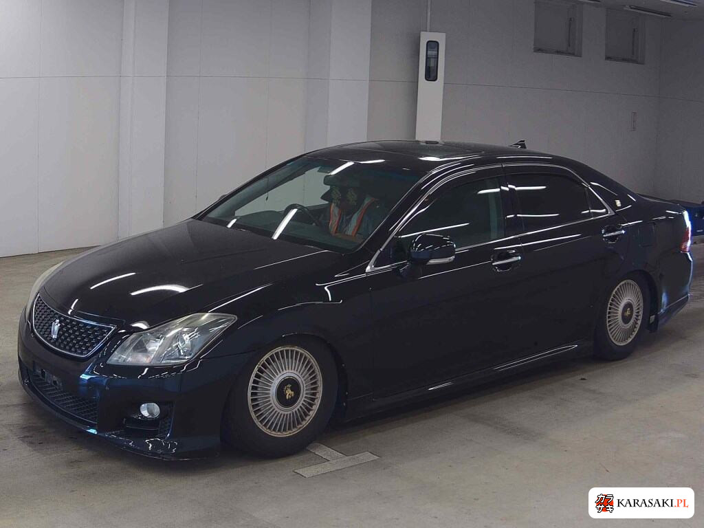 Toyota Crown 2008 z aukcji japońskiej