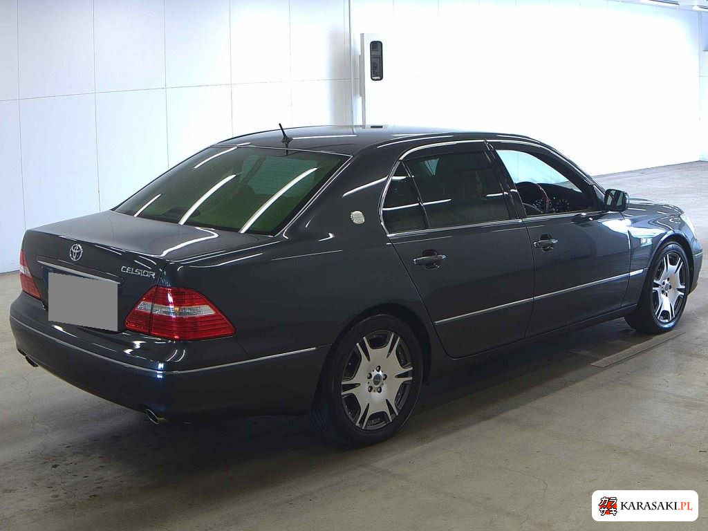 Toyota Celsior 2004 z aukcji japońskiej